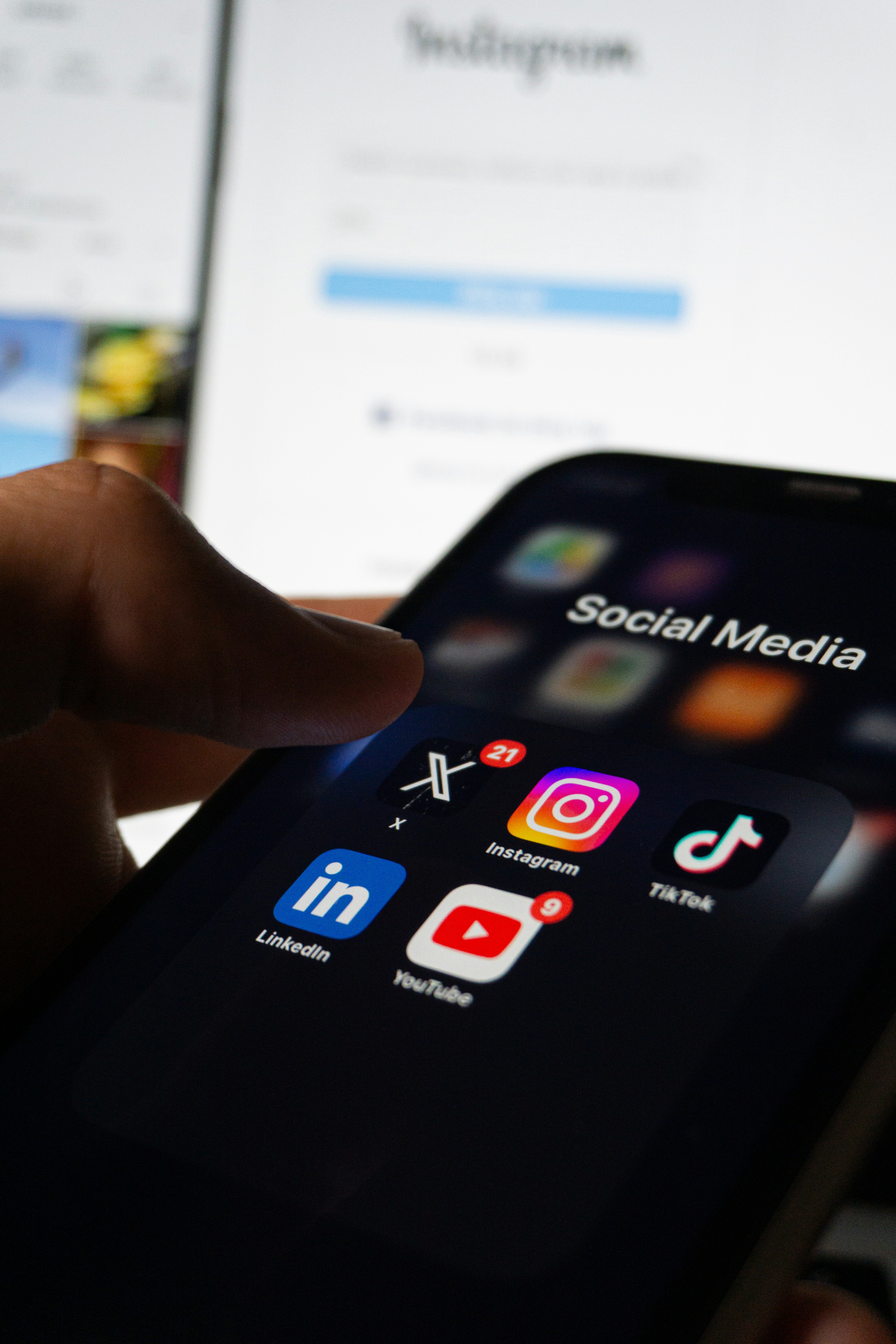 Auto Post Social Media With AI in 2026
