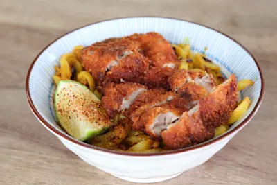 Udon de pollo masala