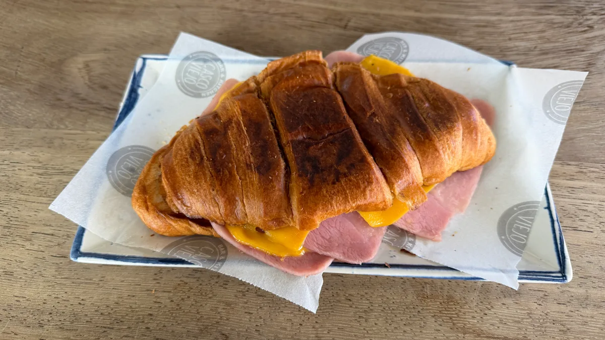 Croissant mixto