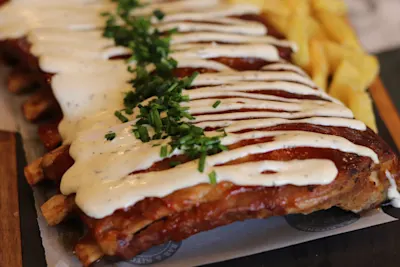 Costillas asadas a baja temperatura con bbq bourbon