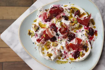 Ensalada de burrata