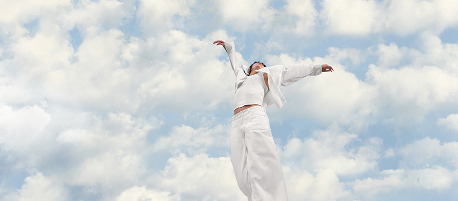 PANTONE 11-4201 Cloud Dancer: pehme valge käsitööehete valmistamisel