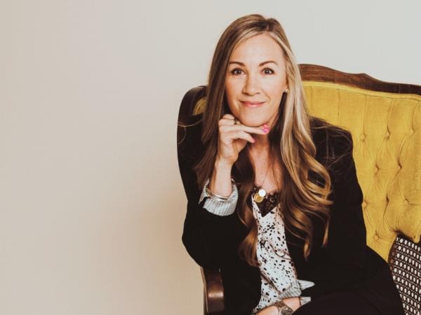 Shana Showers Podia Pro