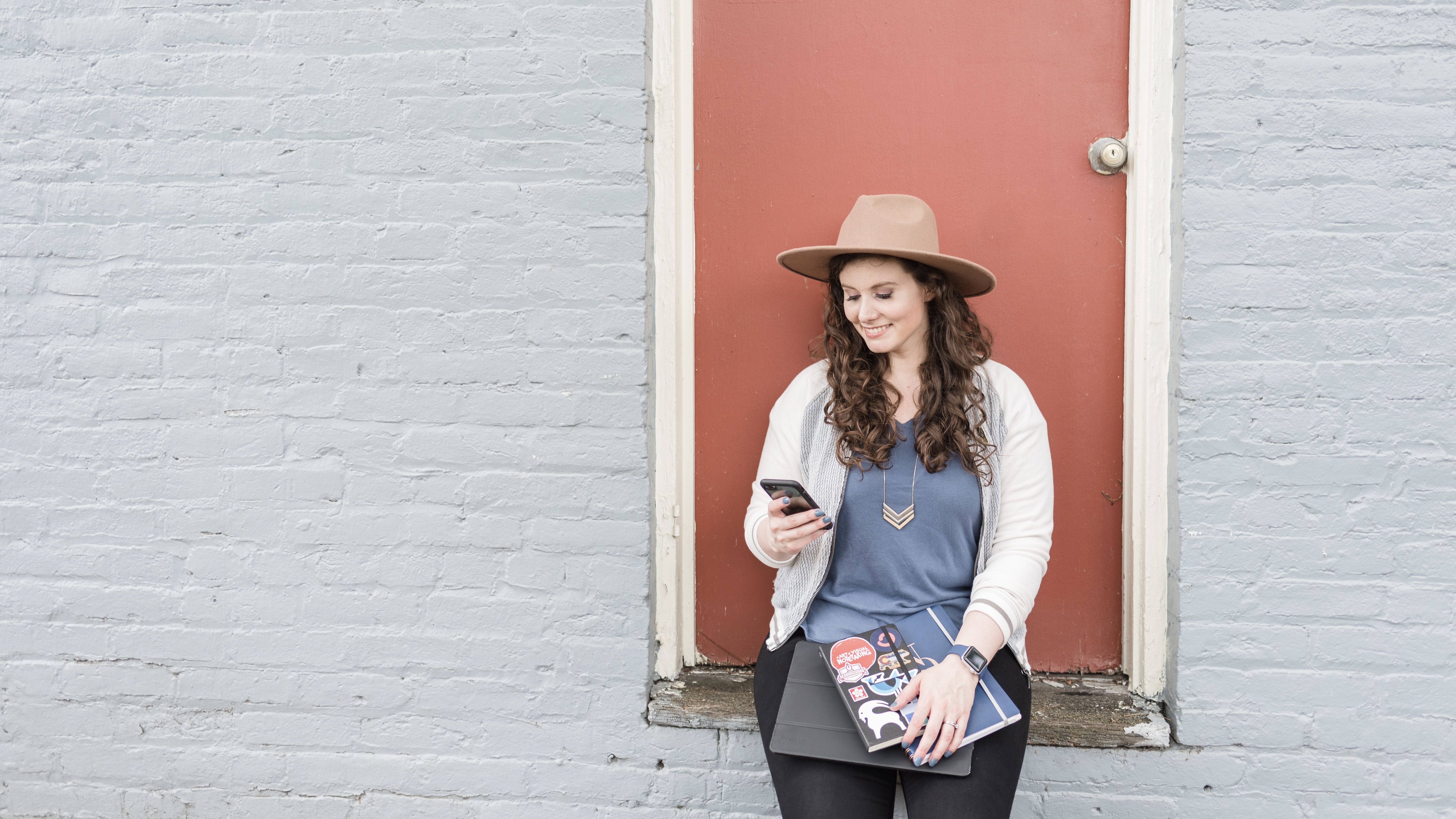 EmilyProductTourHero