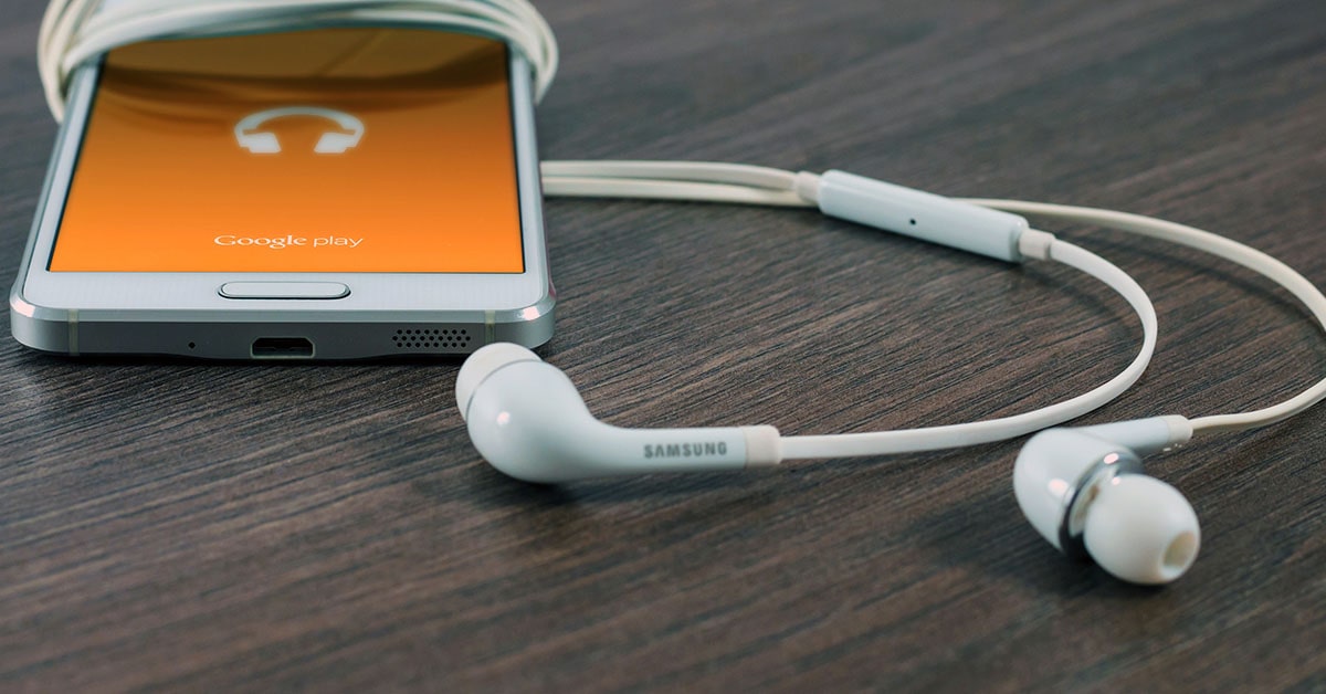 Make money podcasting: 6 ways to monetize your growing podcast