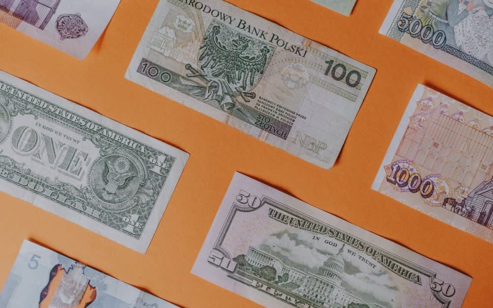 How to pay foreign contractors