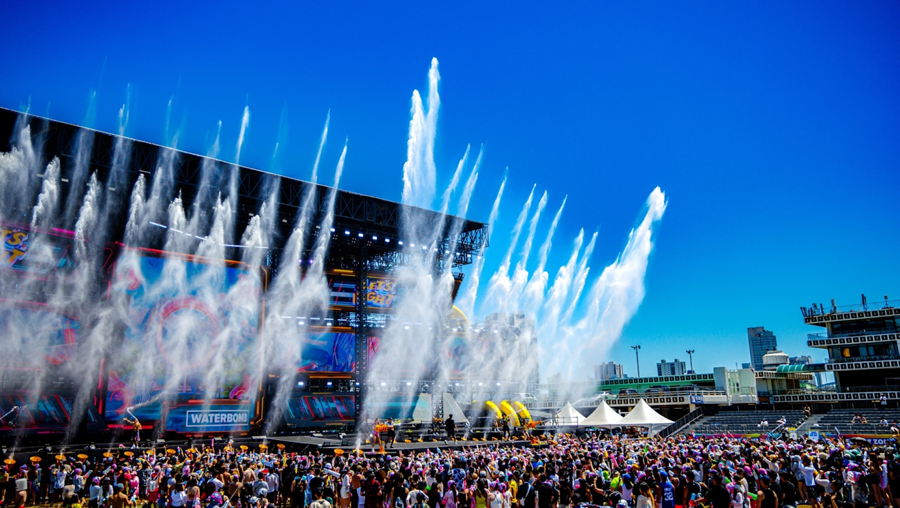 Waterbomb Bali, WAAO