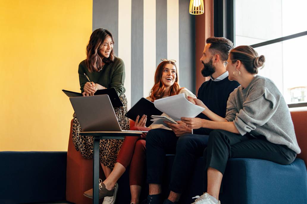 Wise vs Airwallex New Zealand: Compare to find the better business account