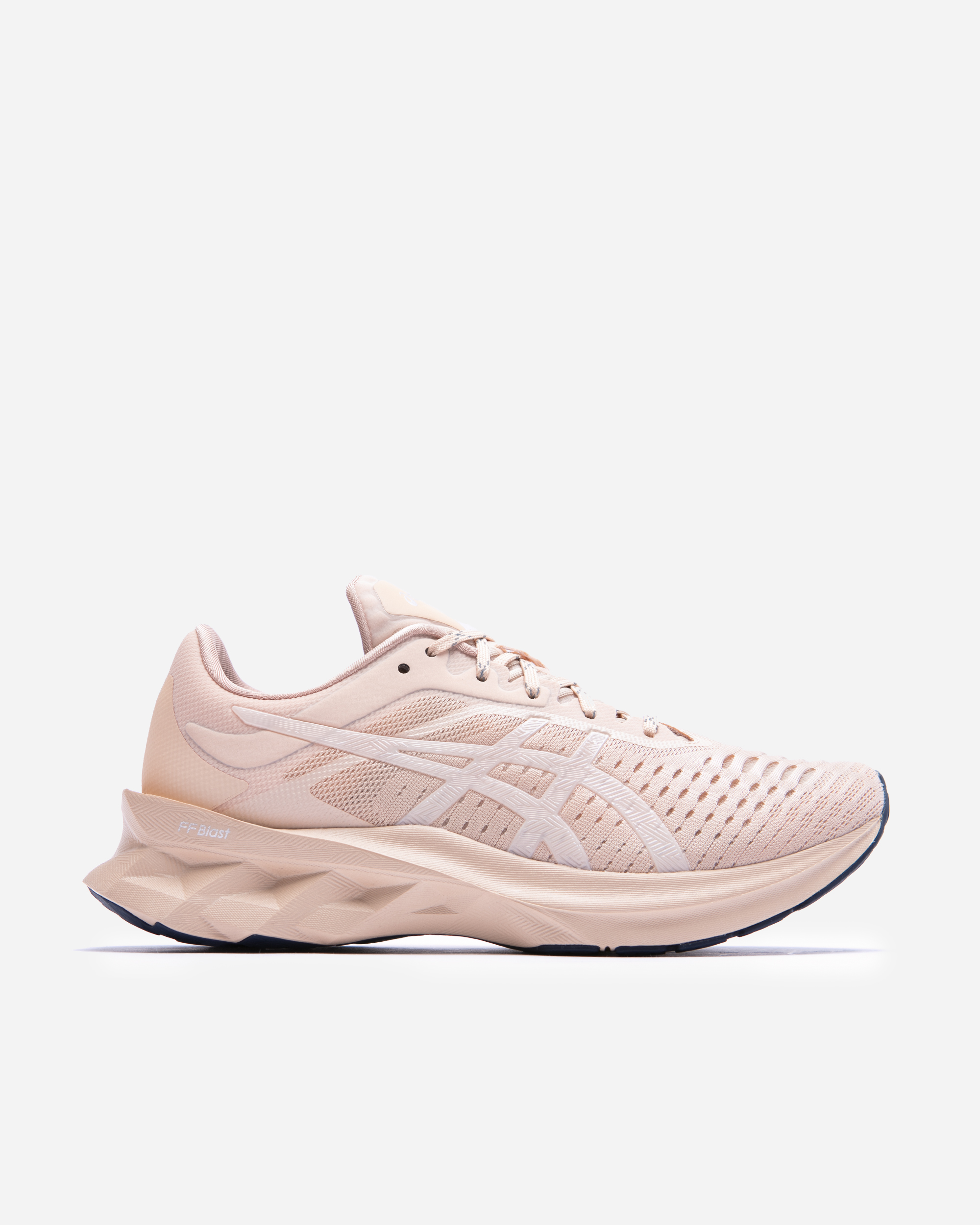 asics novablast nude