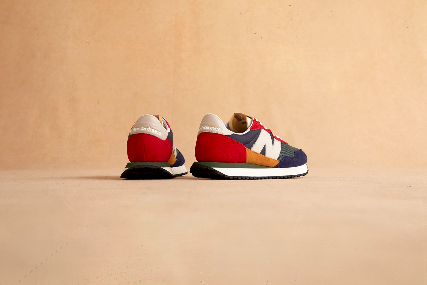 NEW BALANCE 237 Sneakers