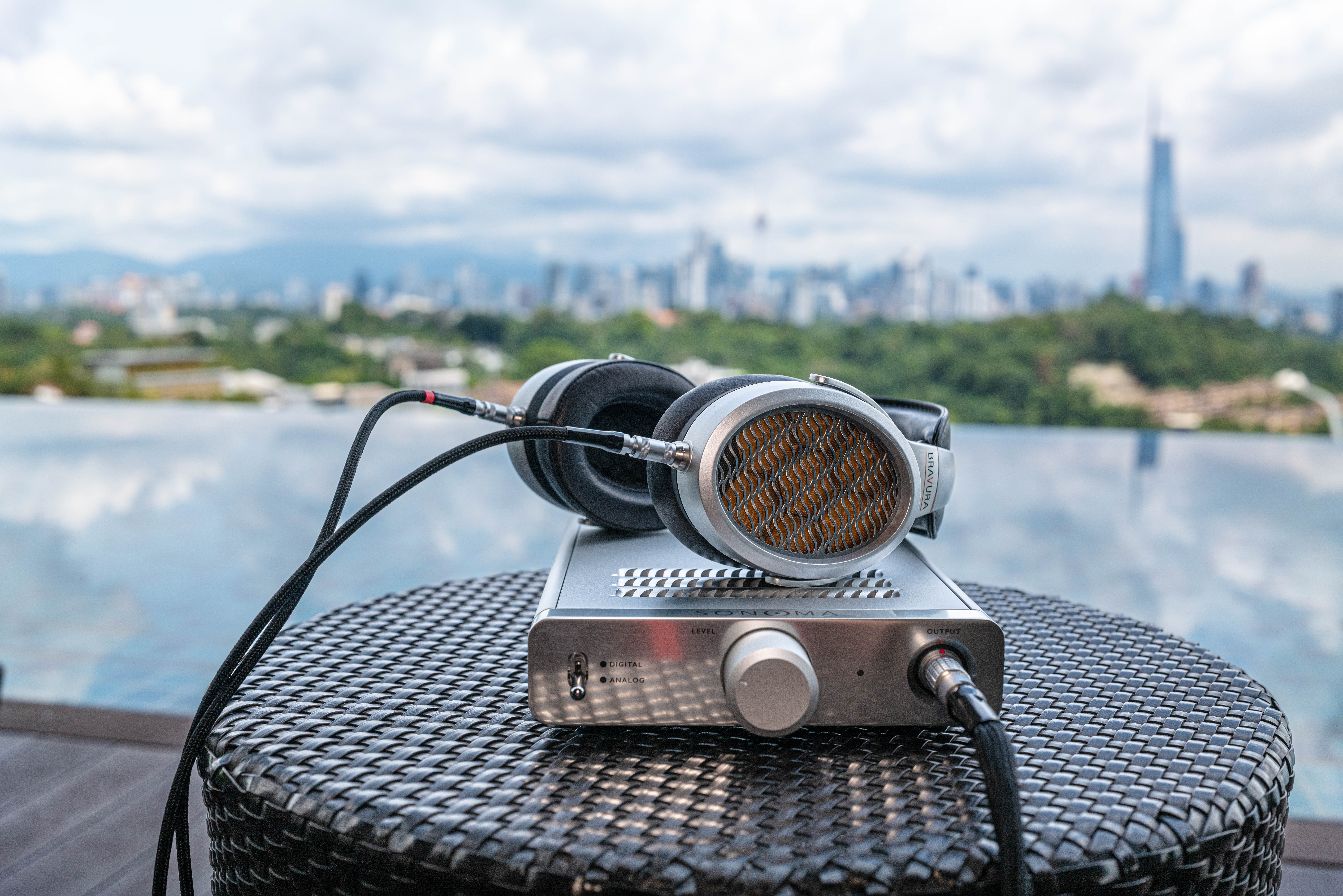 Article image: BRAVURA-a-mastering-grade-headphone