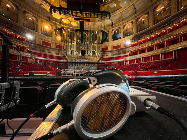 Article image: It's like listening on speakers but with loads more detail - The BRAVURA