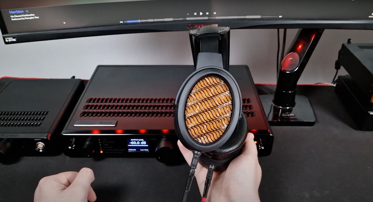 GoldenSound Video Review of the Warwick Acoustics Headphone System