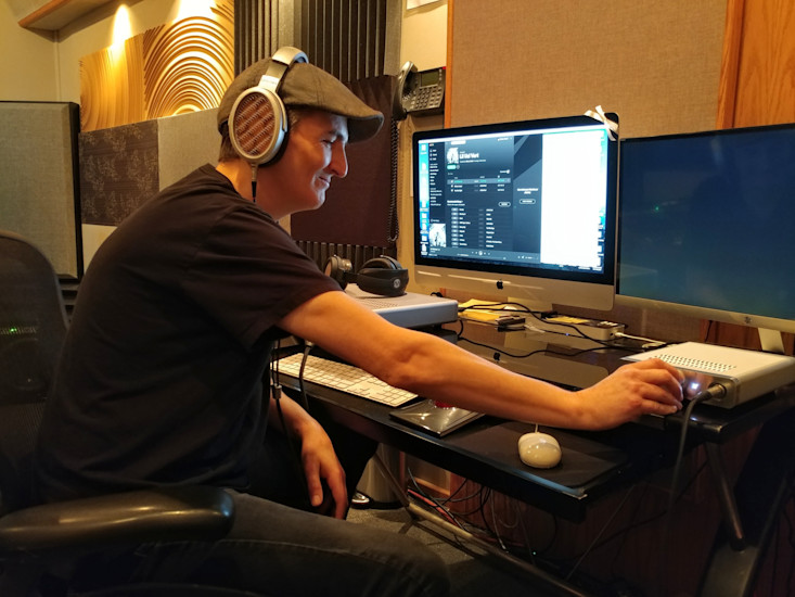 Warren Sokol with SONOMA M1 and APERIO Headphone System from Warwick Acoustics
