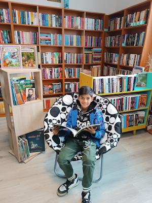 Пешо Маринов,12 г, ЛФ "Фантазия", гр. Бургас