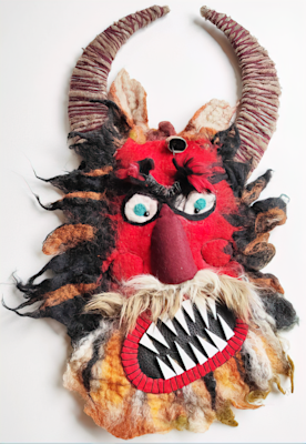 "Кукер". Маска, изработена от децата в Ателие "Приложен фолклор", гр. София. Ръководител: Елеонора Асенова