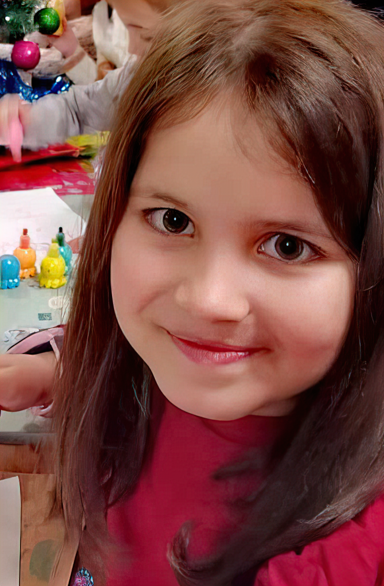 Елена Бонева, 8 г., Клуб "Светлини сред сенките", гр. Казанлък