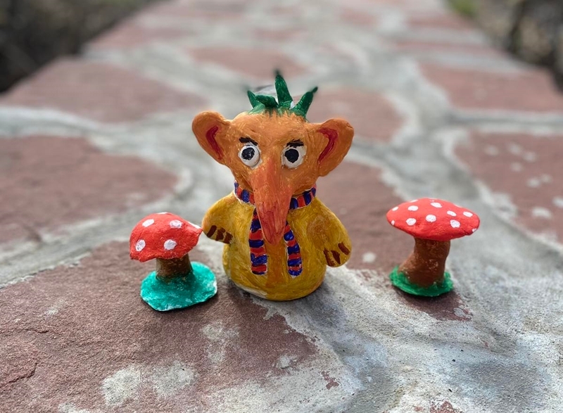 Уплашеното слонче Дългоноско на училище