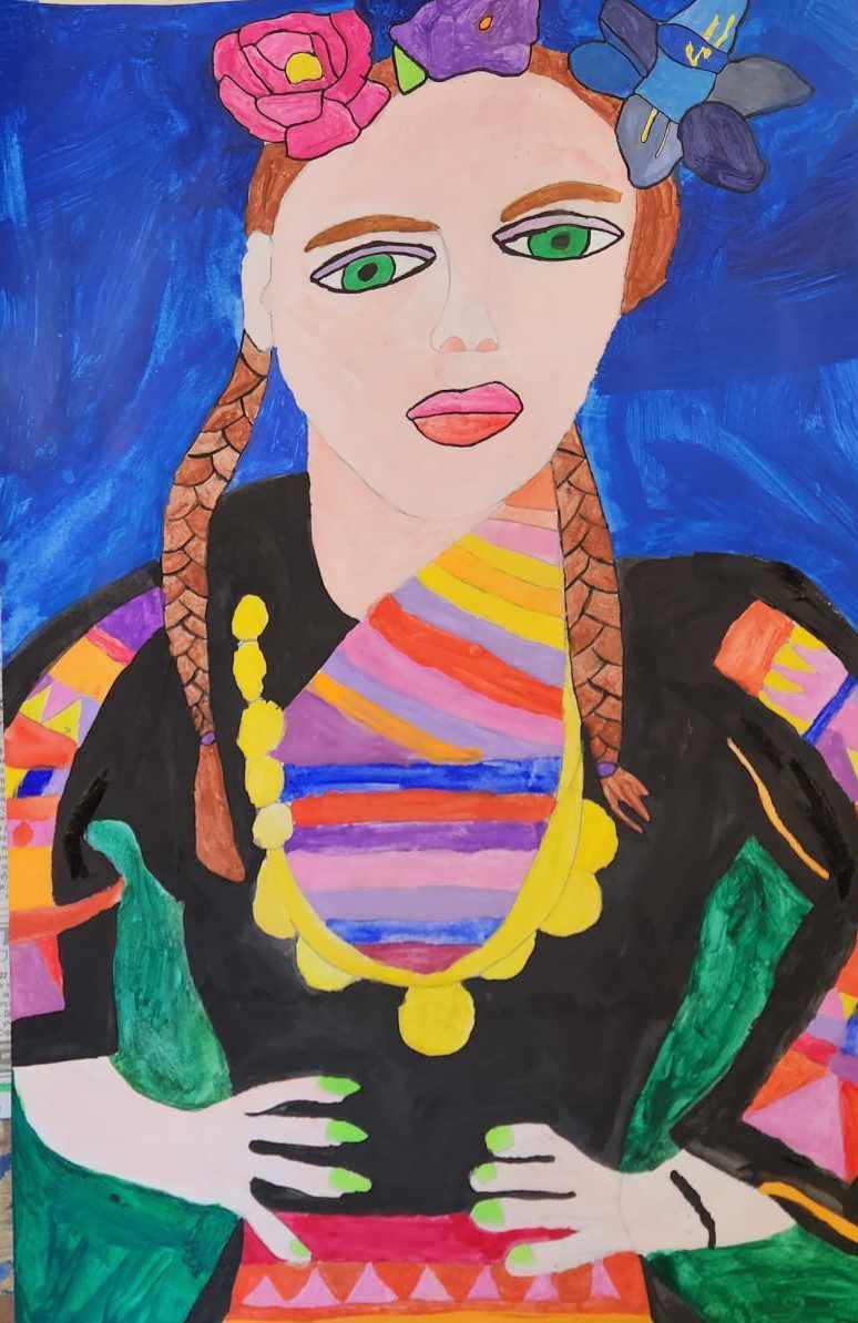 Красива българска мома