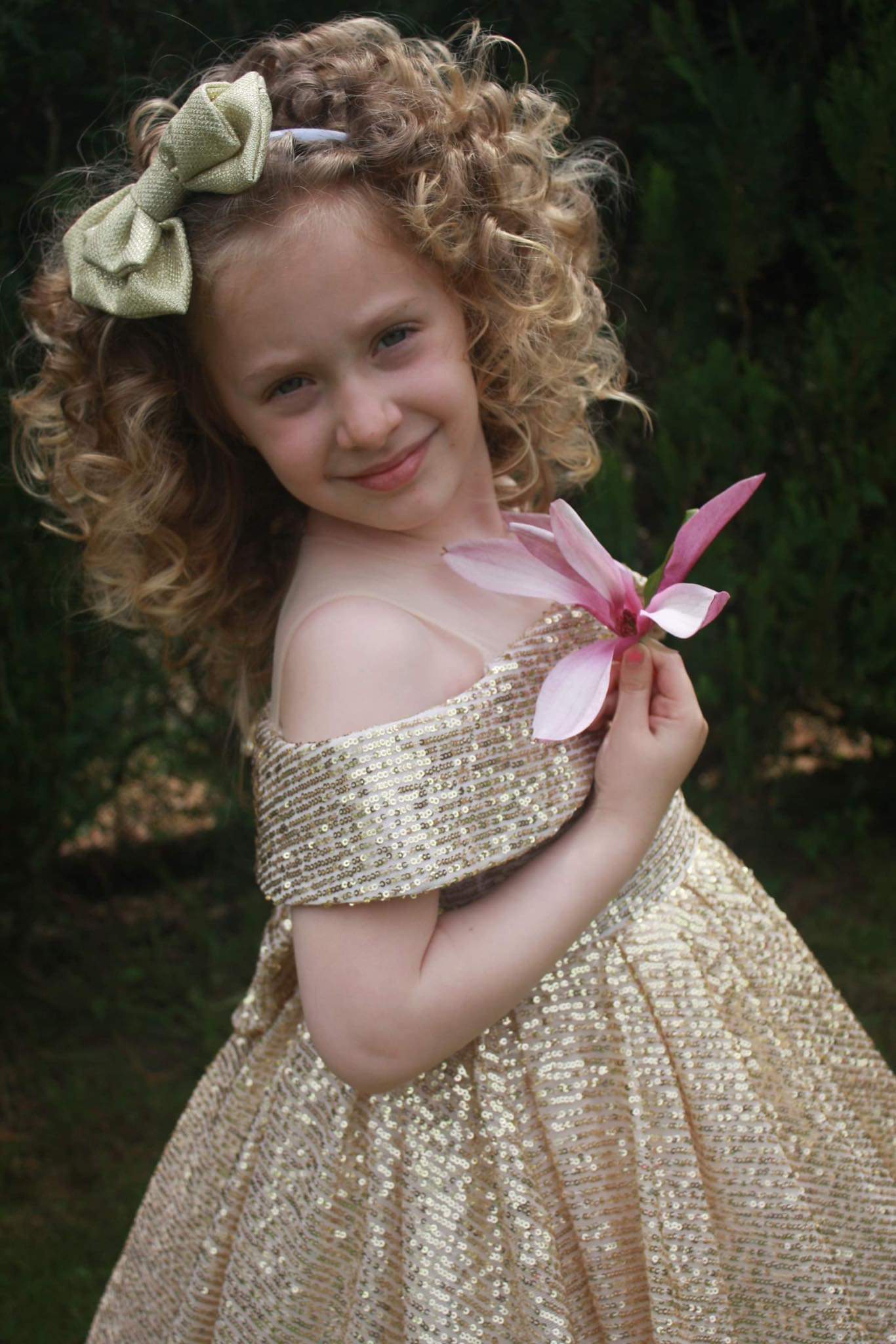 Никол Николова