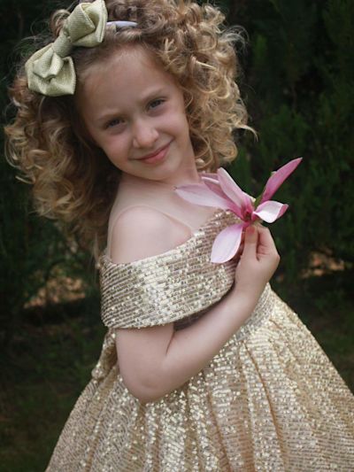 Никол Николова