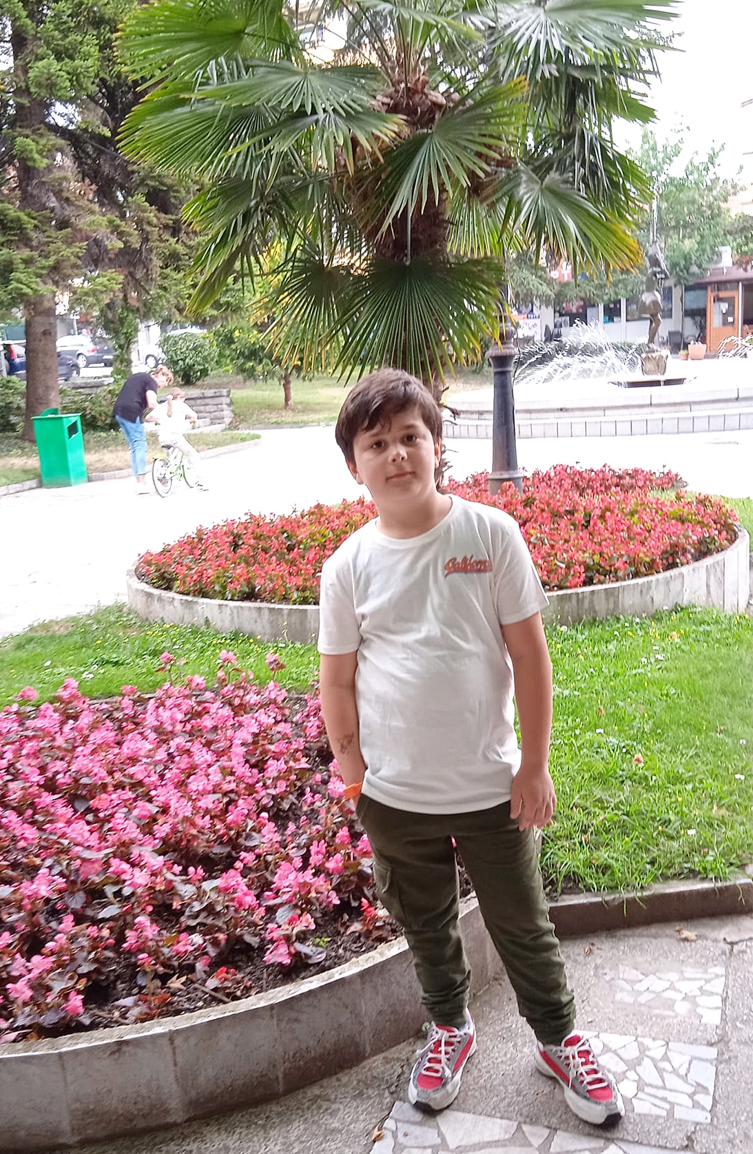 Виктор Колев, 8 г., Клуб "Светлини сред сенките", гр. Казанлък