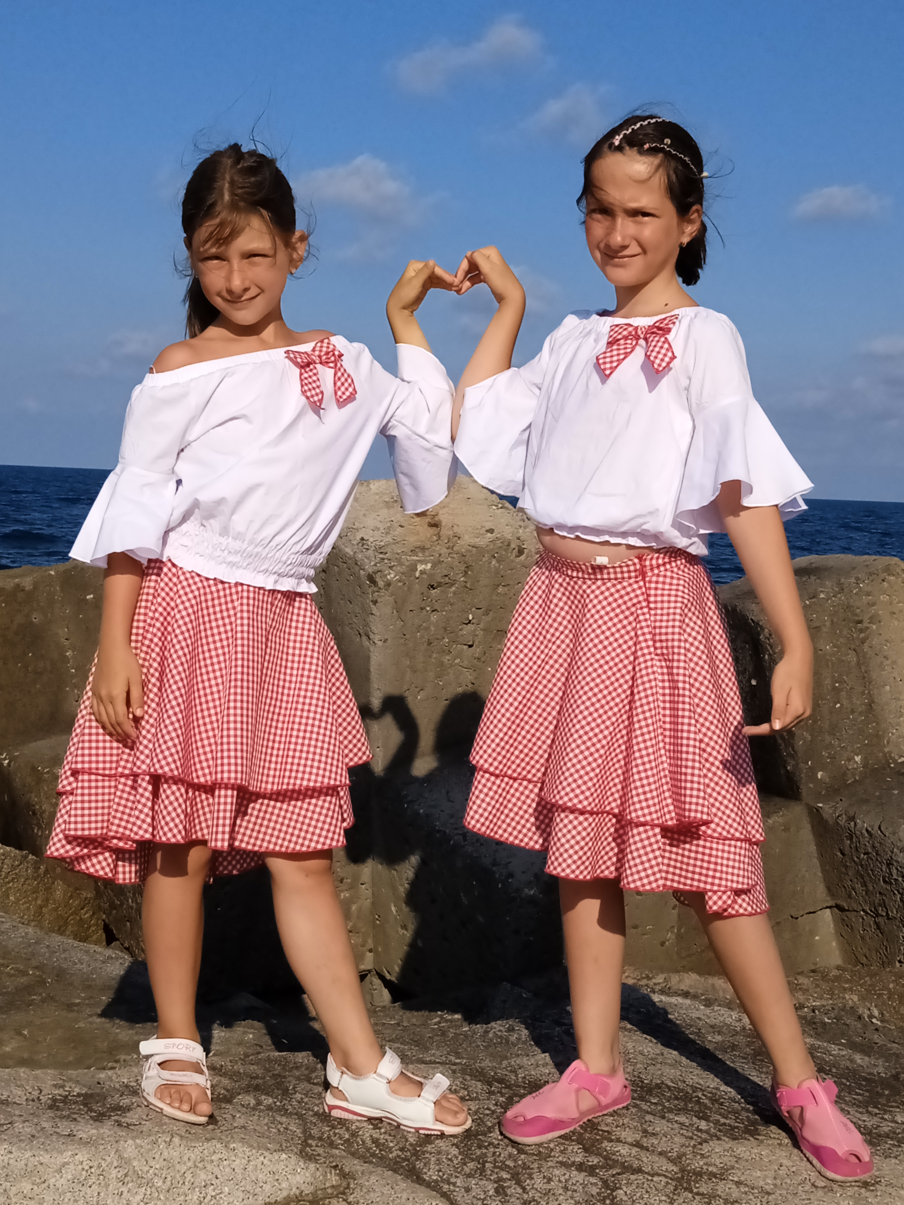 Аз и моята сестра-близначка.