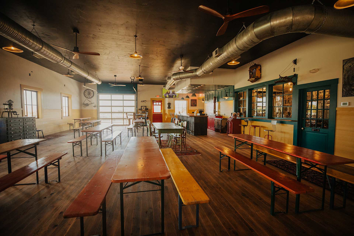 Interior-of-Locust-Post-Brewery Little-Orleans-MD-(7)