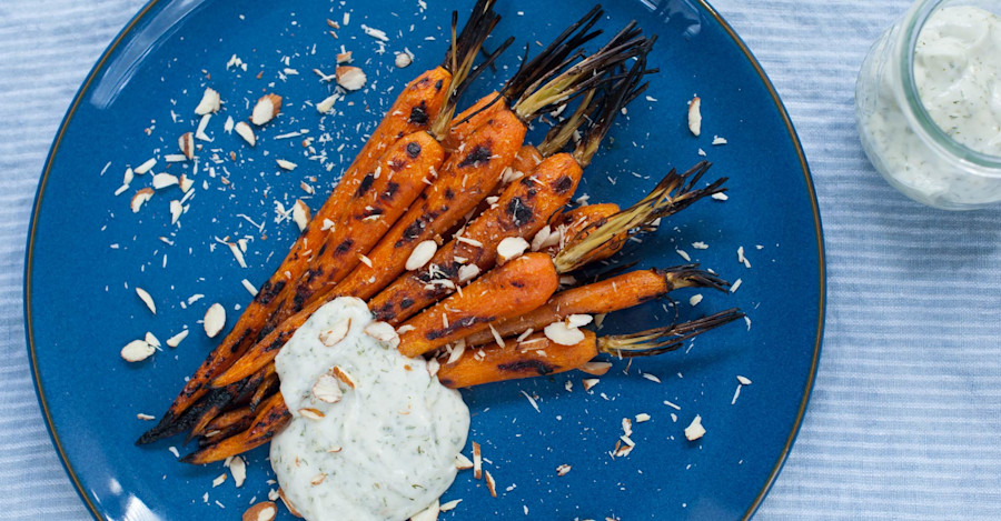 Barbecued Carrots with Dilled Yogurt Recipe Image