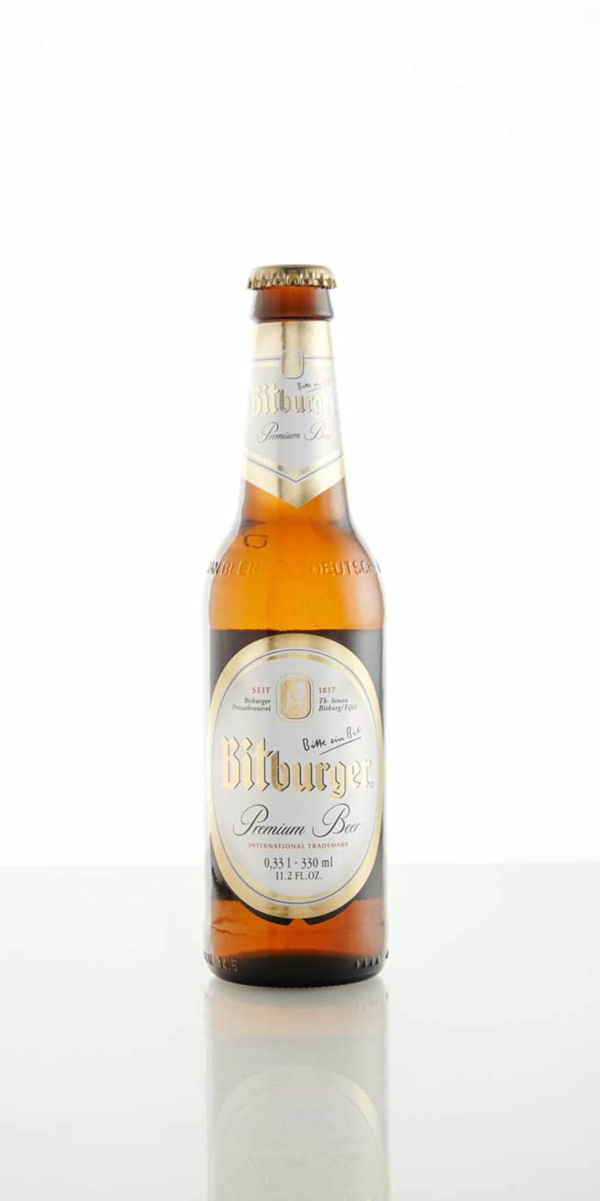 Review Bitburger Premium Pilsner Craft Beer Brewing
