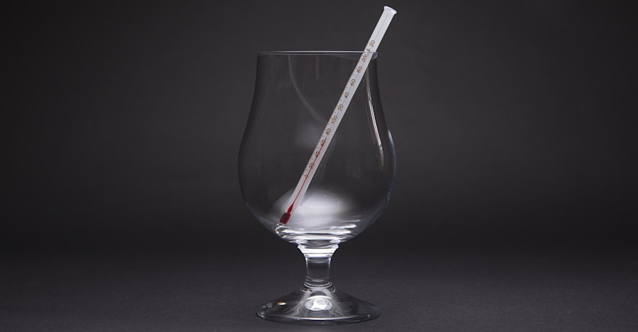 Cold Beer? Warm Beer? Select the Right Serving Temperature Image