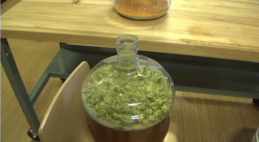 3 Ways to Dry Hop Primary Image