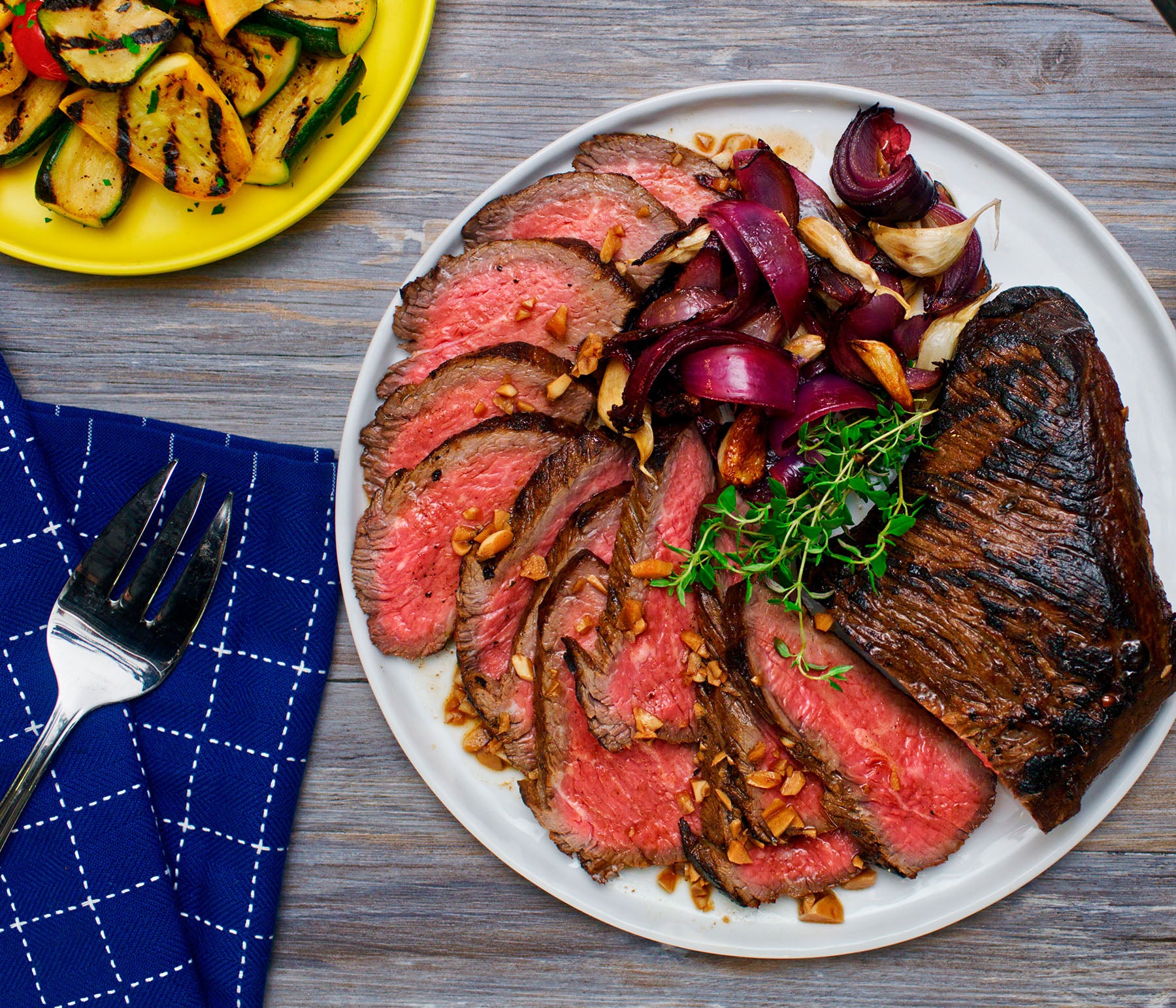 Tri-Tip with Cabernet Sauvignon Marinade | Kingsford™