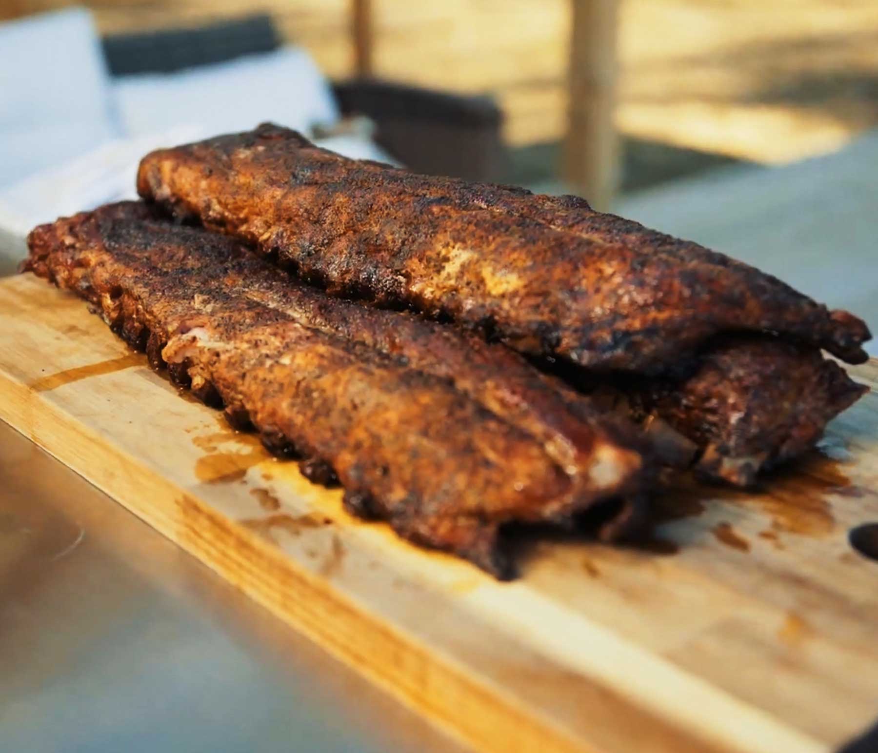 3-2-1 Smoked Pork Baby Back Ribs Recipe | Kingsford™