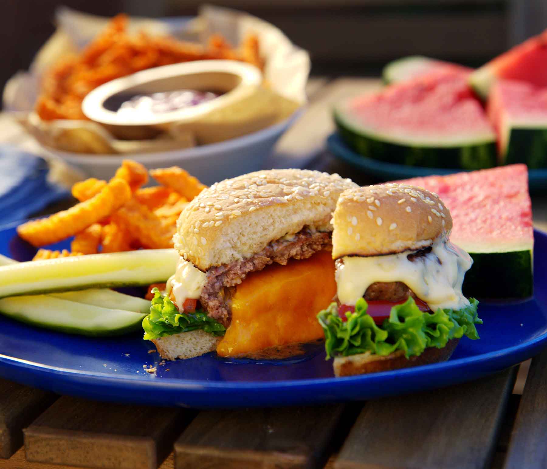 Juicier Lucy Cheeseburger | Kingsford™