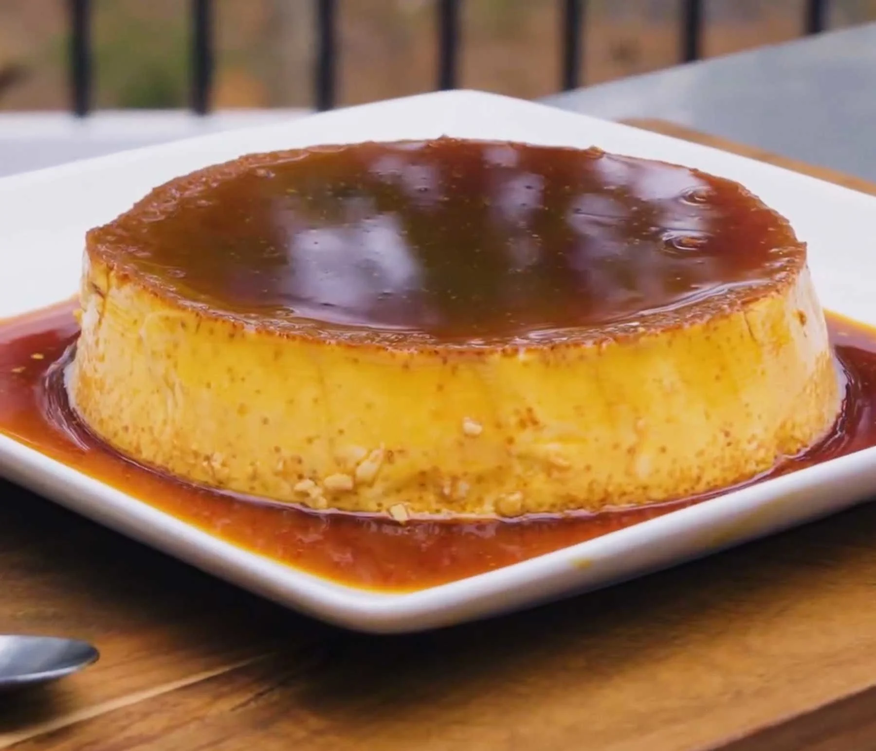 Caramel-Flan-174_cc1_00000000_desktop2x.jpg