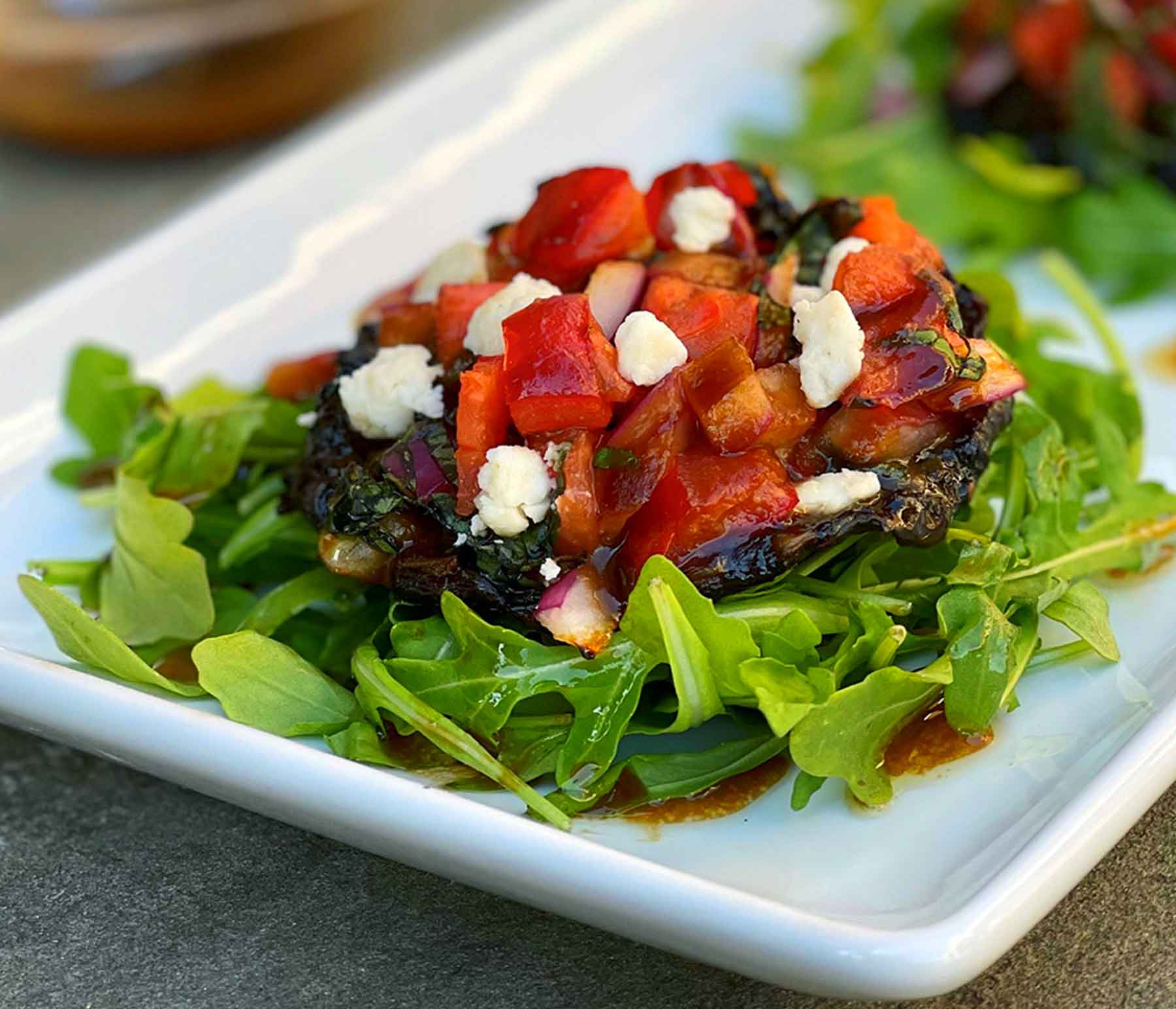 Grilled Portobello Mushrooms & Arugula Salad Recipe | Kingsford™