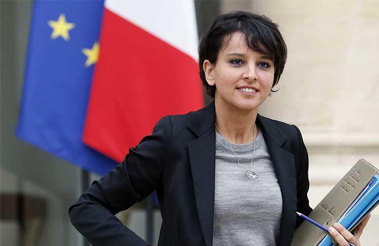 نجاة فالو بلقاسم، إمرأة من أصول عربية وهي وزيرة التعليم الفرنسي سابقاً