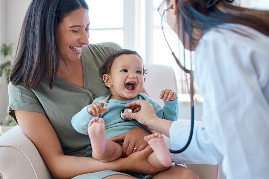 خطوات دراسة طب الأطفال في الخارج