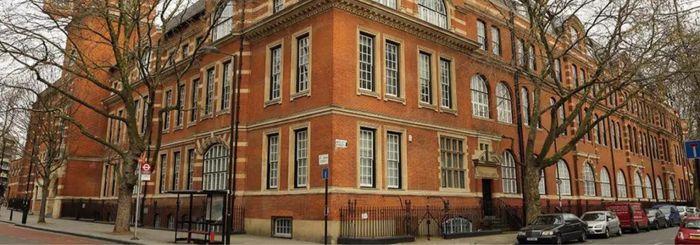 Kampus City, University of London - salah satu tempat kuliah bisnis yang bagus di Inggris