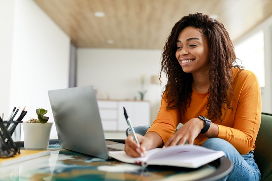 تعبئة استمارة التقديم الجامعي