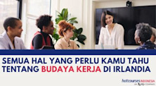 Sesi rapat di kantor yang dihadiri sekelompok perempuan dari berbagai etnisitas dan teks 