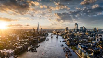 Panoramic view to the skyline of London