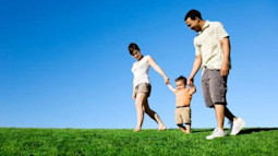 Can your family accompany you to Australia on your student visa?