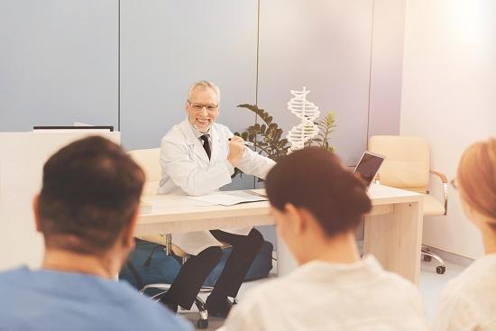 تكاليف دراسة الطب في أمريكا