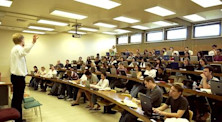 حوار مع مسؤول فى جامعة ولاية نيويورك - وانونتا