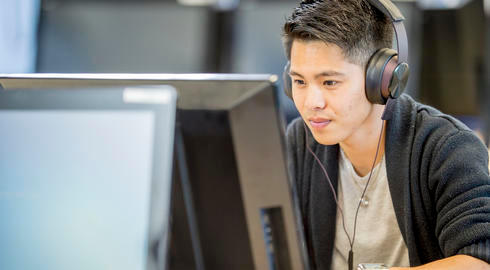 thi IELTS tren may tinh