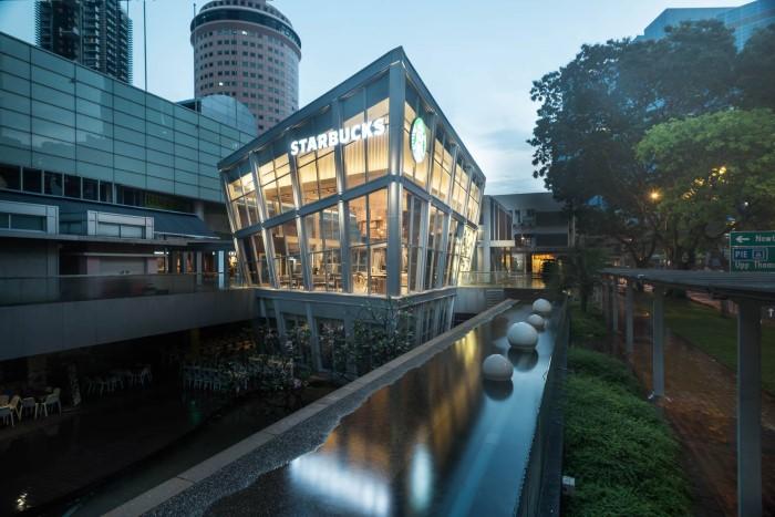 Starbucks United Square, tempat belajar instagrammable di Singapura - Hotcourses Indonesia