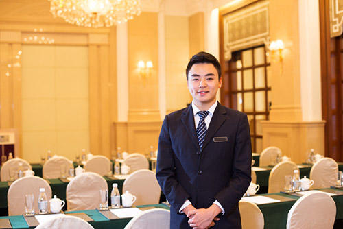 เรียน การโรงแรม