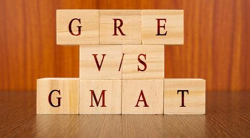 مقارنة بين اختبار GRE و GMAT